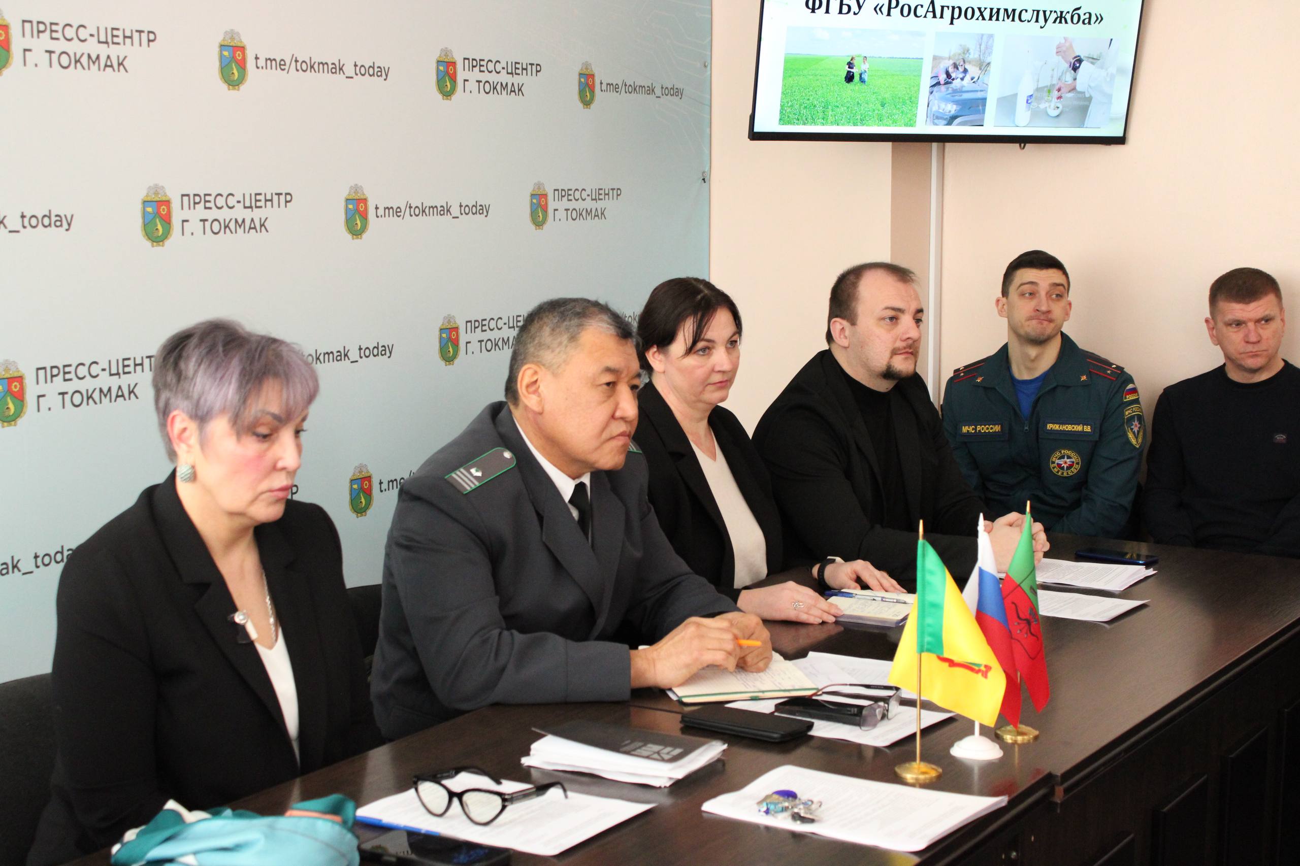 Сотрудники Министерства АПК и продовольственной политики продолжают рабочие встречи с сельхозтоваропроизводителями в муниципальных образованиях региона