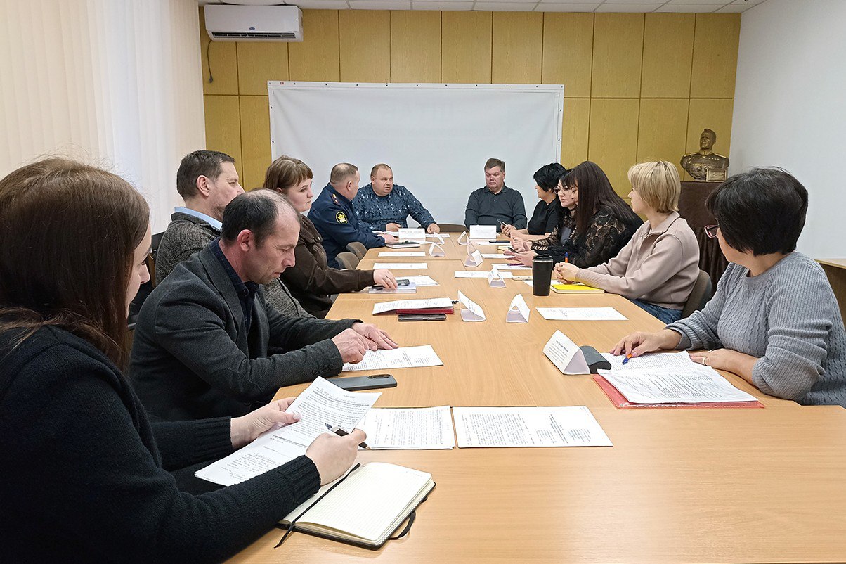 В Михайловском округе состоялось заседание комиссии по делам несовершеннолетних