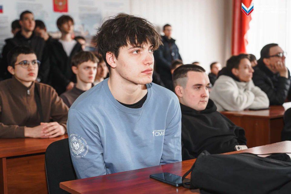 Презентация проекта «Патриоты Юга»: патриотическое воспитание молодёжи Презентация проекта «Патриоты Юга»: патриотическое воспитание молодёжи