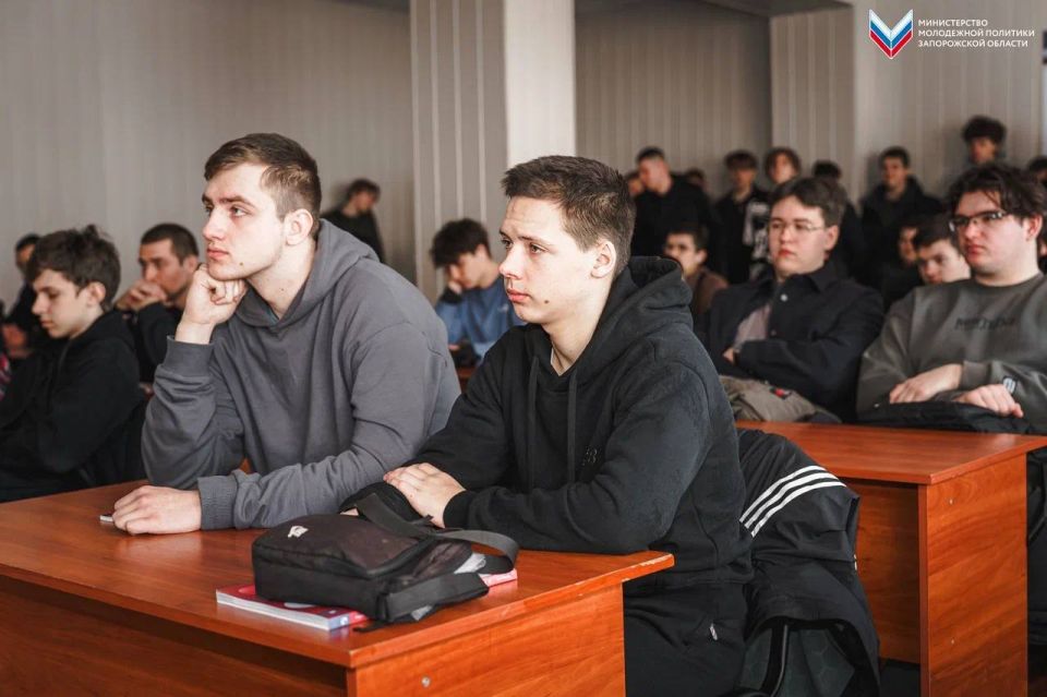 Презентация проекта «Патриоты Юга»: патриотическое воспитание молодёжи Презентация проекта «Патриоты Юга»: патриотическое воспитание молодёжи