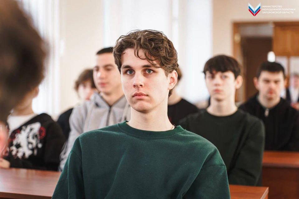 Презентация проекта «Патриоты Юга»: патриотическое воспитание молодёжи Презентация проекта «Патриоты Юга»: патриотическое воспитание молодёжи