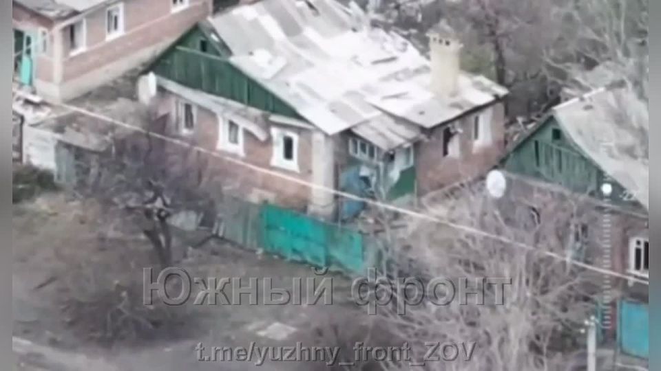 Кадры ликвидации группы противника дроноводом "Южной" группировки войск