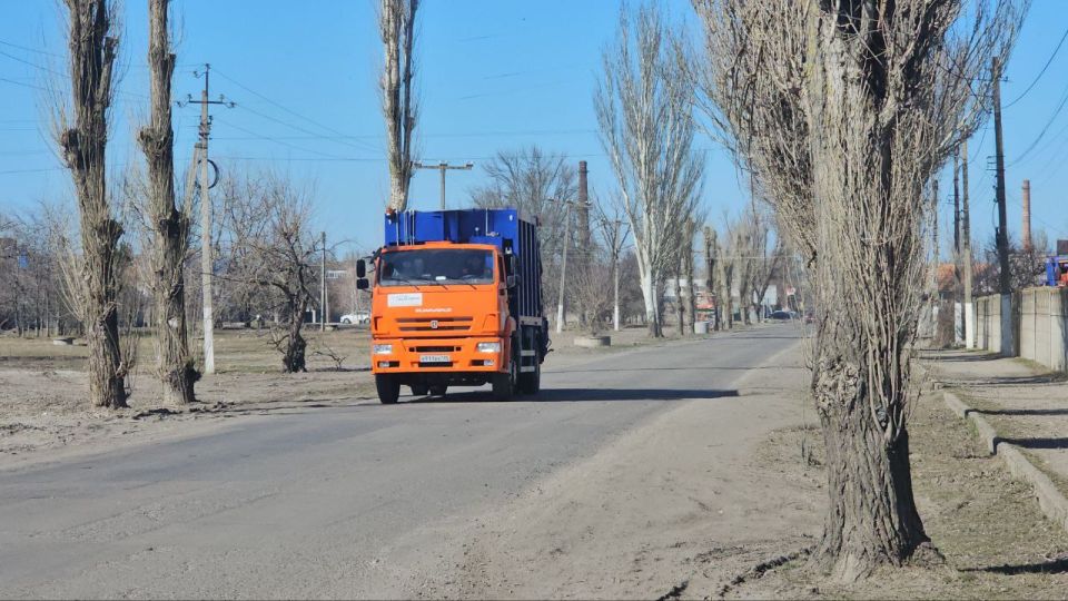 Новая спецтехника ГУП «ЭкологияРесурс» вышла на маршруты