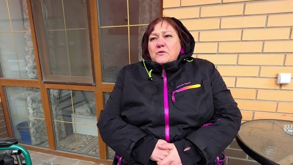 "Спасибо, что не бросили": история Розы, которая прошла через минное поле, чтобы жить