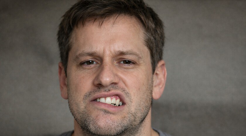 Красота не по зубам. Врач рассказал, почему из-за прикуса лицо может выглядеть старше