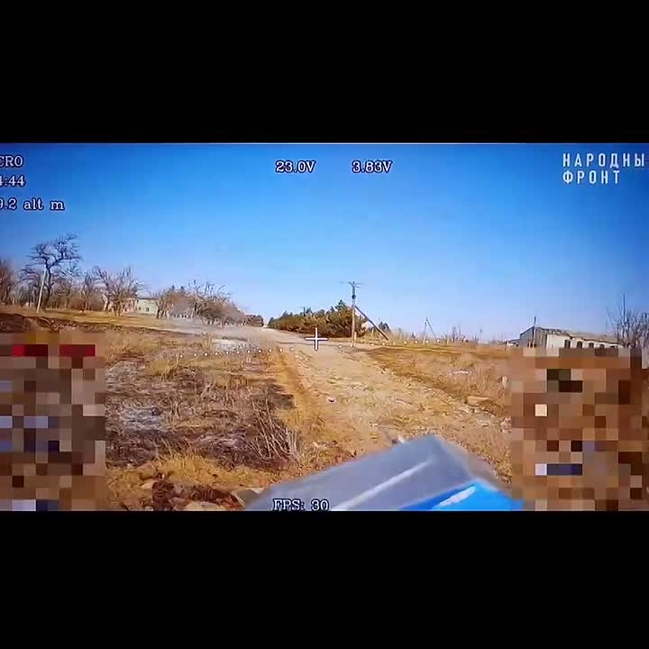 Оператор БпЛА ВС РФ уничтожает живую силу противника