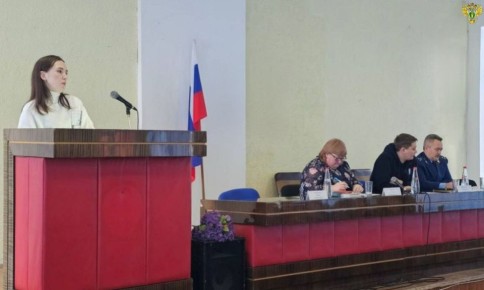 Прокурор Приморского района Алексей Батайкин принял участие в семинар-совещании с сельхозтоваропроизводителями муниципального округа, посвященном подготовке к весенне-полевым работам 2026 года