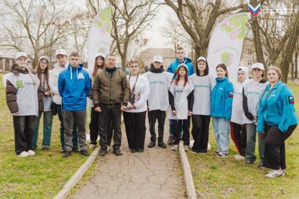 В Запорожской области стартовала Международная акция «Сад памяти»: в селе Осипенко создали аллею в память Героям