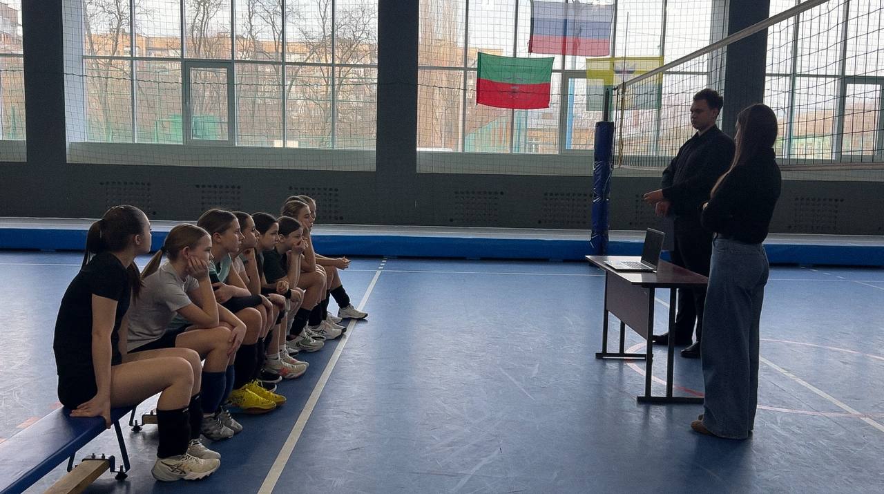 19 марта на базе Спортивной школы №1 прошла лекция на тему «Наркотики. Психология вовлечения» 19 марта на базе Спортивной школы №1 прошла лекция на тему «Наркотики. Психология вовлечения»