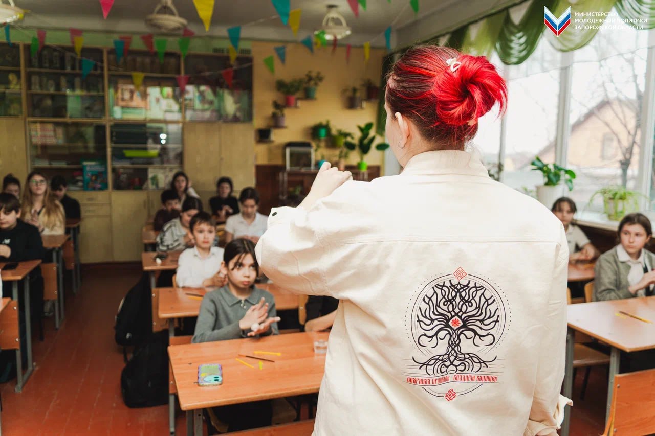 «Тропами традиций»: мастер-класс по созданию традиционных свистулек «Тропами традиций»: мастер-класс по созданию традиционных свистулек