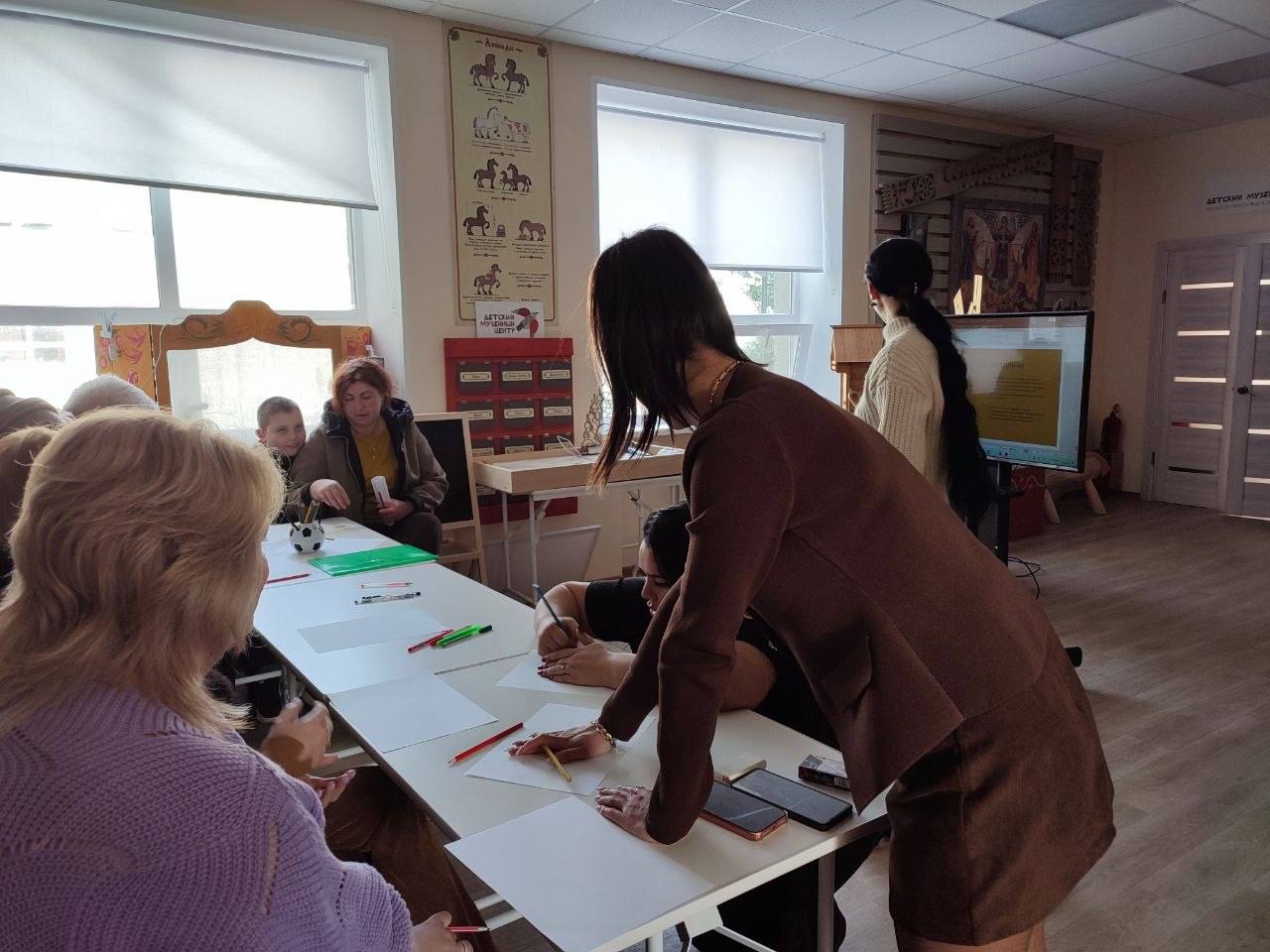 20 марта в детском музейном центре ДК «Горняк» состоялась лекция с элементами интерактивного тренинга «Счастье свое береги 20 марта в детском музейном центре ДК «Горняк» состоялась лекция с элементами интерактивного тренинга «Счастье свое береги