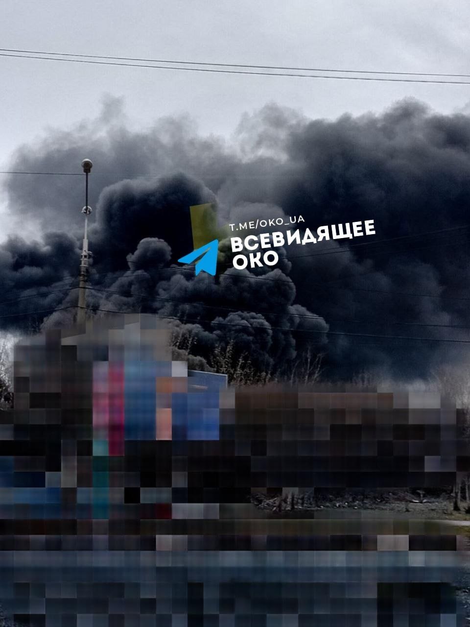 Мощнейший пожар на объекте энергетической структуры в Запорожье Мощнейший пожар на объекте энергетической структуры в Запорожье