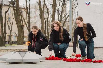 Запорожская область чтит память жертв теракта в «Крокусе»