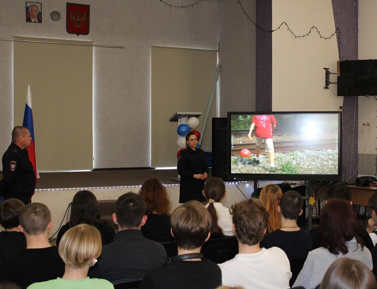 В Мелитополе прошла профилактическая акция «Безопасный путь» В Мелитополе прошла профилактическая акция «Безопасный путь»