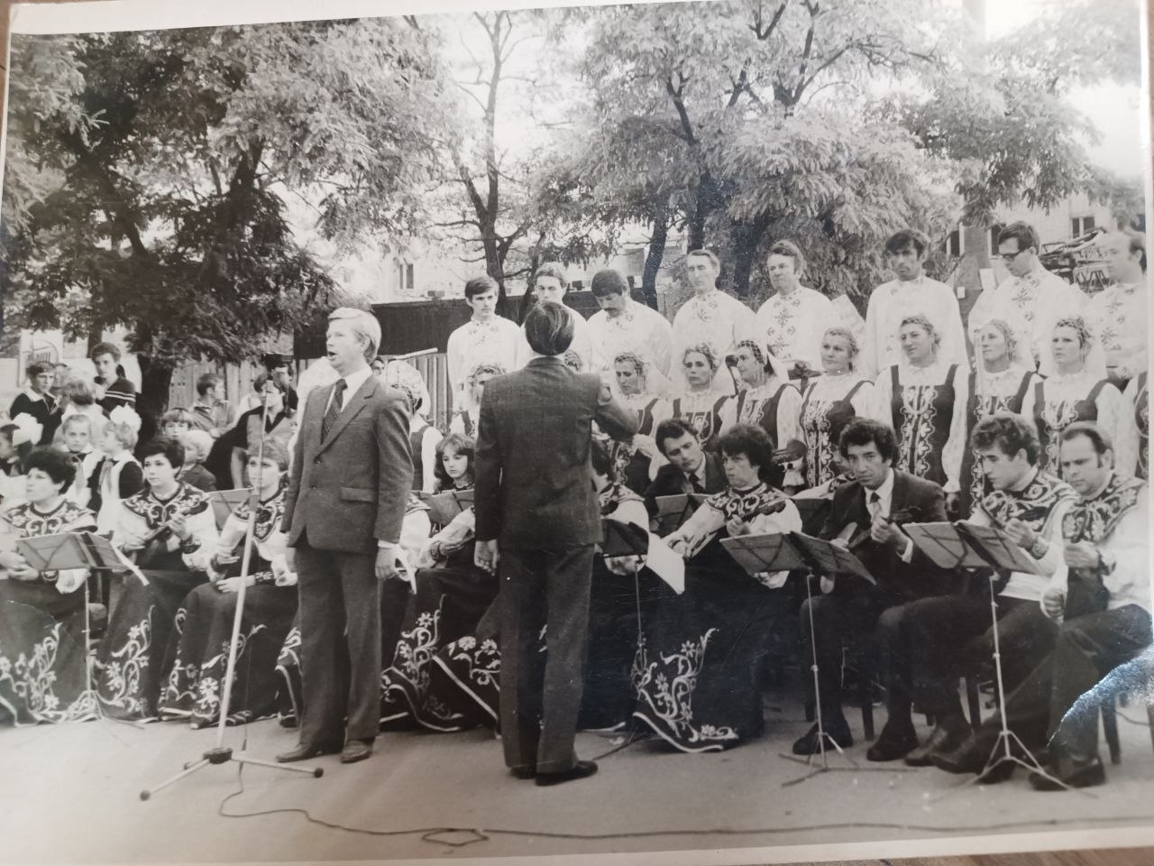 В Приморском краеведческом музее открылась выставка "Творцы хорошего настроения", посвященная Дню работников культуры В Приморском краеведческом музее открылась выставка "Творцы хорошего настроения", посвященная Дню работников культуры