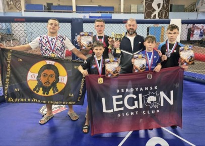 В отборочных соревнованиях по СБЕ ММА в Луганске приняли участие бердянские спортсмены СК «Легион»