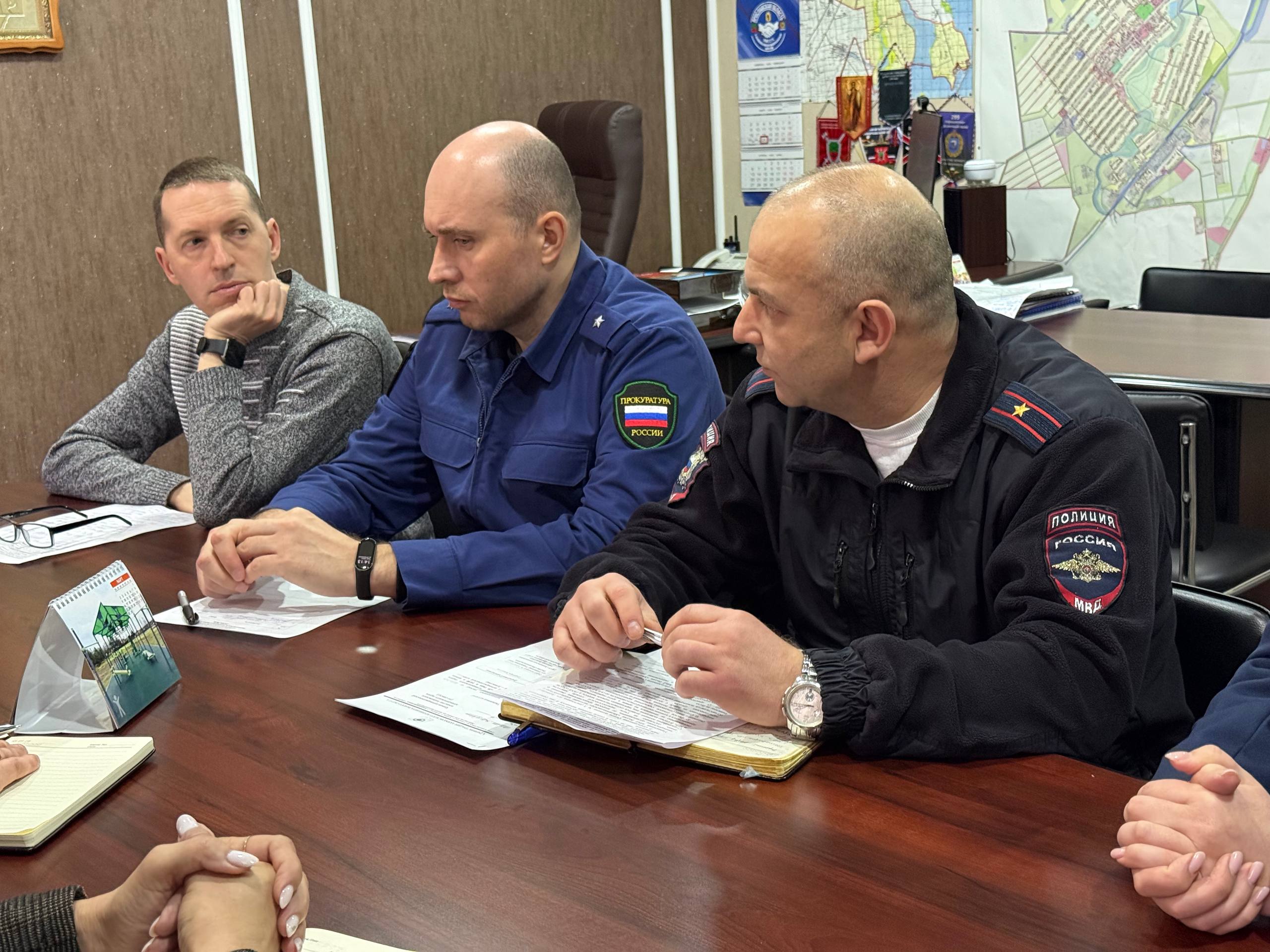 Под председательством главы Акимовского округа Александра Трудоношина состоялось первое заседание антинаркотической комиссии Акимовского муниципального округа Под председательством главы Акимовского округа Александра Трудоношина состоялось первое заседание антинаркотической комиссии Акимовского муниципального округа