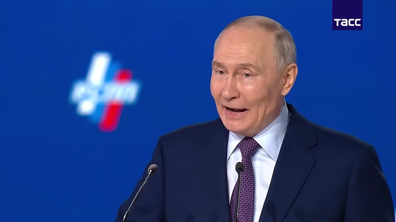 Россия должна быть сильной и единой, чтобы ответить на вызов времени