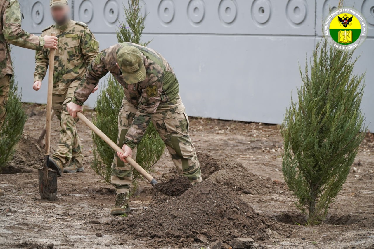Сергей Золотарёв: Поддержал инициативу Управления Росгвардии по Запорожской области и принял участие в закладке Аллеи Росгвардии Сергей Золотарёв: Поддержал инициативу Управления Росгвардии по Запорожской области и принял участие в закладке Аллеи Росгвардии