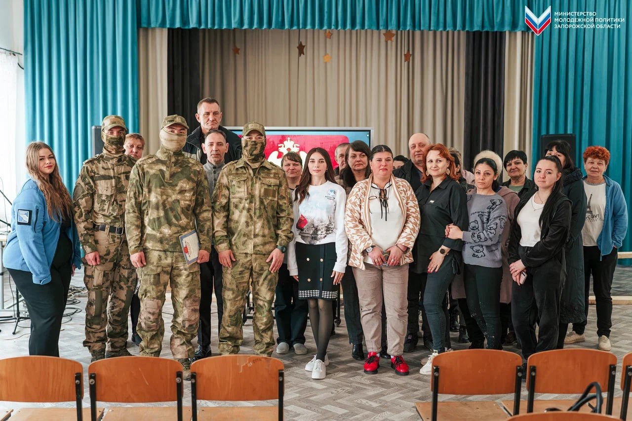 Сотрудники Росгвардии встретились с учащимися Мирненской школы №6