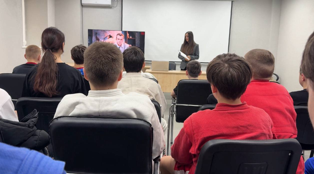 26 марта на базе МКУ ДО «Спортивная школа №3» прошла лекция на тему «Здоровью — да, наркотикам — нет» 26 марта на базе МКУ ДО «Спортивная школа №3» прошла лекция на тему «Здоровью — да, наркотикам — нет»