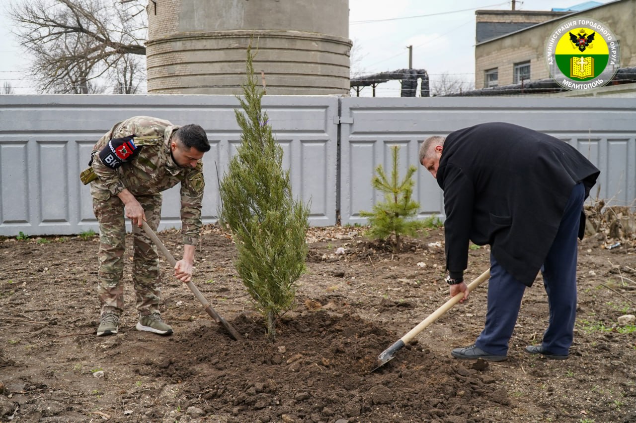 Сергей Золотарёв: Поддержал инициативу Управления Росгвардии по Запорожской области и принял участие в закладке Аллеи Росгвардии Сергей Золотарёв: Поддержал инициативу Управления Росгвардии по Запорожской области и принял участие в закладке Аллеи Росгвардии