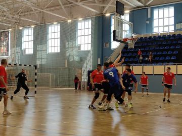 Друзья, делимся фотоотчётом с вчерашнего матча в Таганроге!