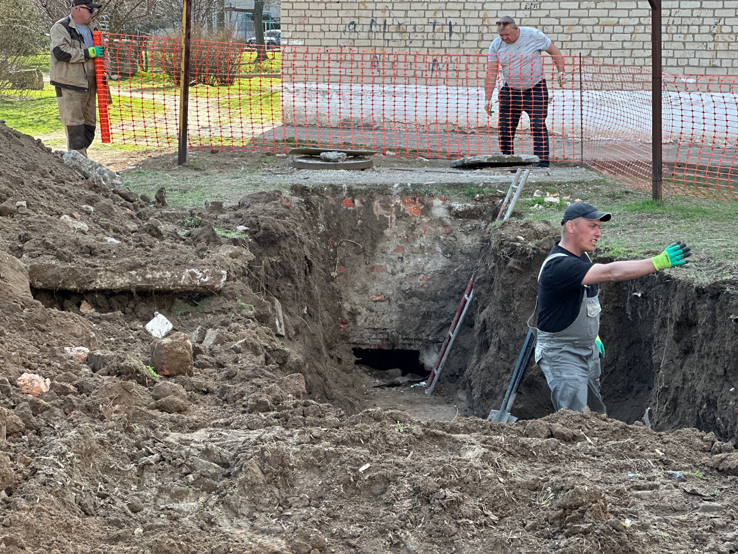 В Пологах продолжаем модернизацию водопроводных сетей В Пологах продолжаем модернизацию водопроводных сетей