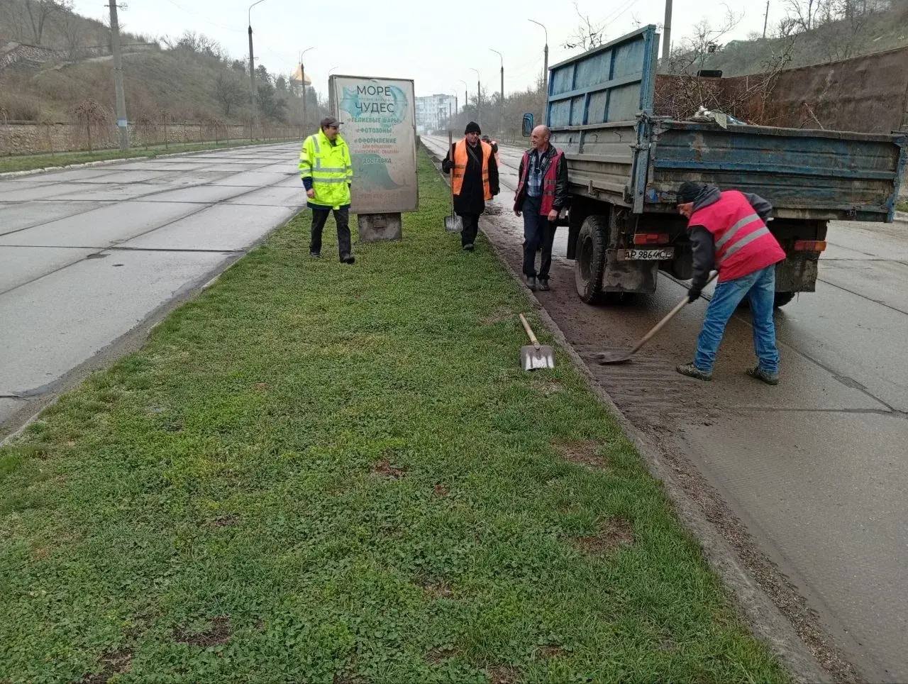 В Бердянске продолжаются работы по благоустройству В Бердянске продолжаются работы по благоустройству