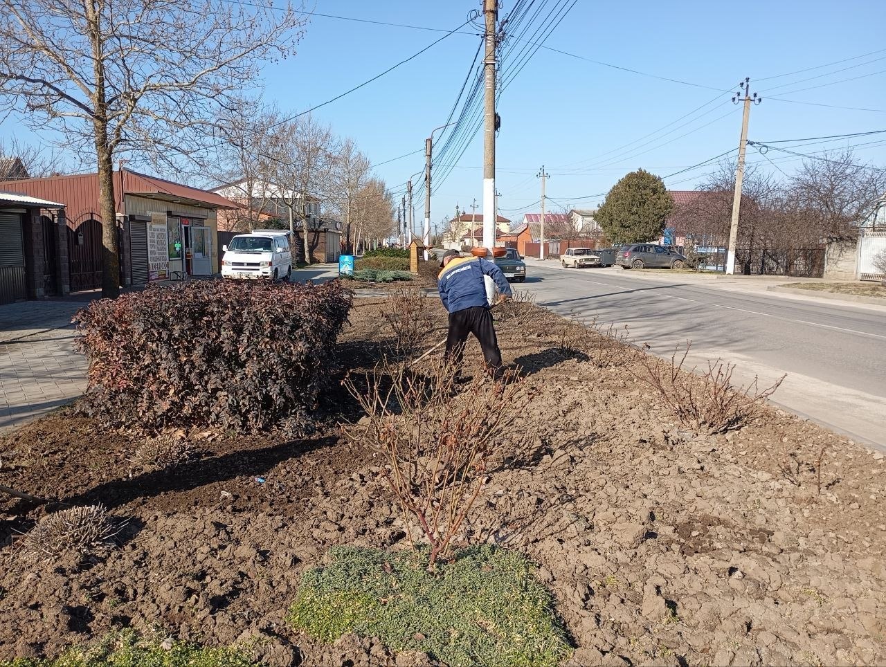 Плановые весенние работы по облагораживанию территорий в Кирилловке Плановые весенние работы по облагораживанию территорий в Кирилловке
