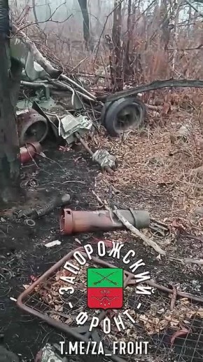 Уничтоженная САУ M109 с мангалом ВСУ где-то на фронте