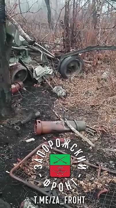 Уничтоженная САУ M109 с мангалом ВСУ где-то на фронте