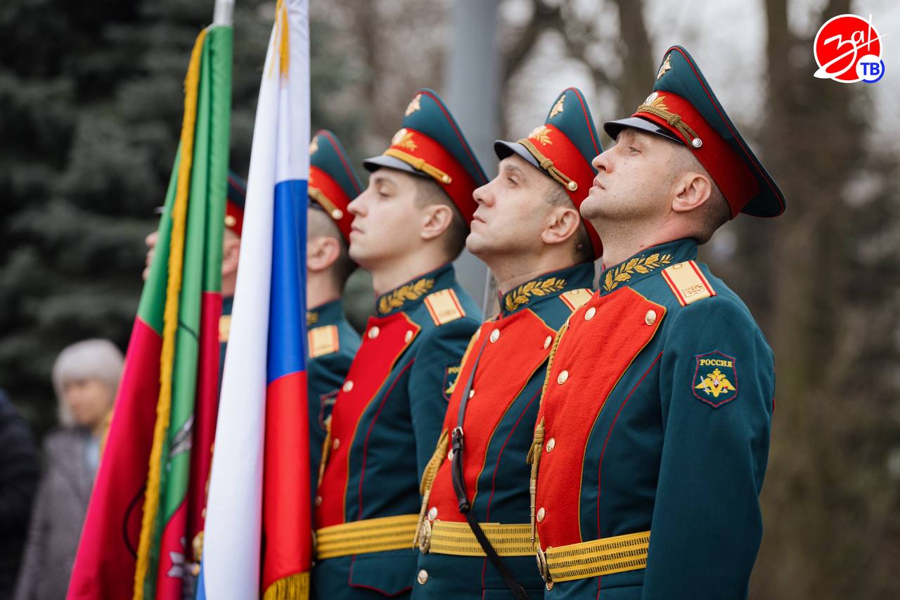 Впервые в Запорожской области состоялась торжественная передача останков красноармейца родным Впервые в Запорожской области состоялась торжественная передача останков красноармейца родным