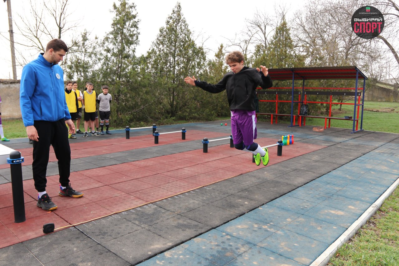 28 марта в пгт. Акимовка прошел незабываемый «Фестиваль спортивных поколений», посвященный Году единства народов России! 28 марта в пгт. Акимовка прошел незабываемый «Фестиваль спортивных поколений», посвященный Году единства народов России!