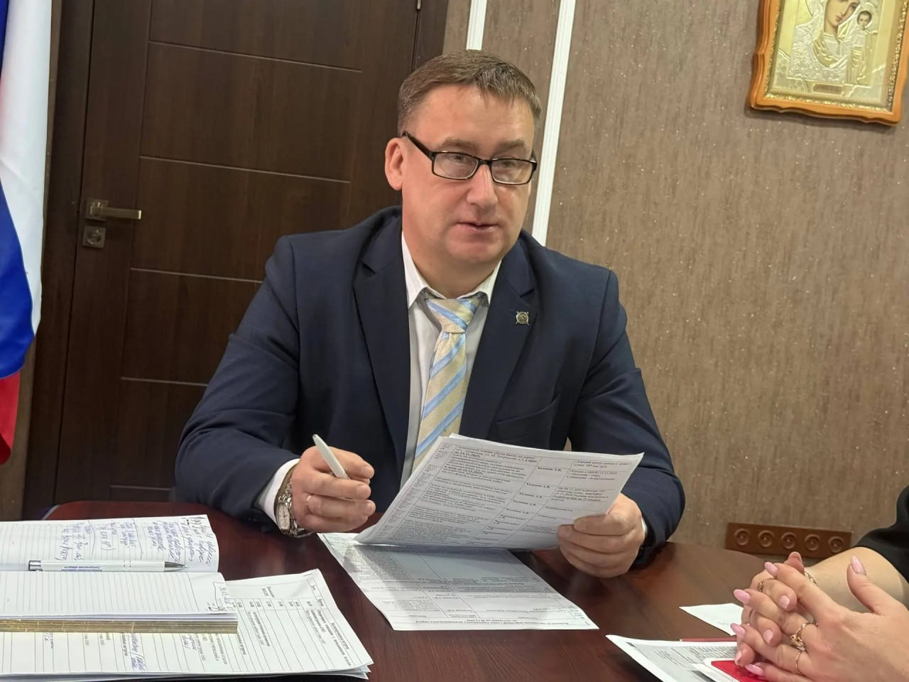 Сегодня утром глава Акимовского муниципального округа Александр Трудоношин провел совещание с заместителями, начальниками отделов администрации, председателем Совета депутатов и представителем шеф-региона Сегодня утром глава Акимовского муниципального округа Александр Трудоношин провел совещание с заместителями, начальниками отделов администрации, председателем Совета депутатов и представителем шеф-региона