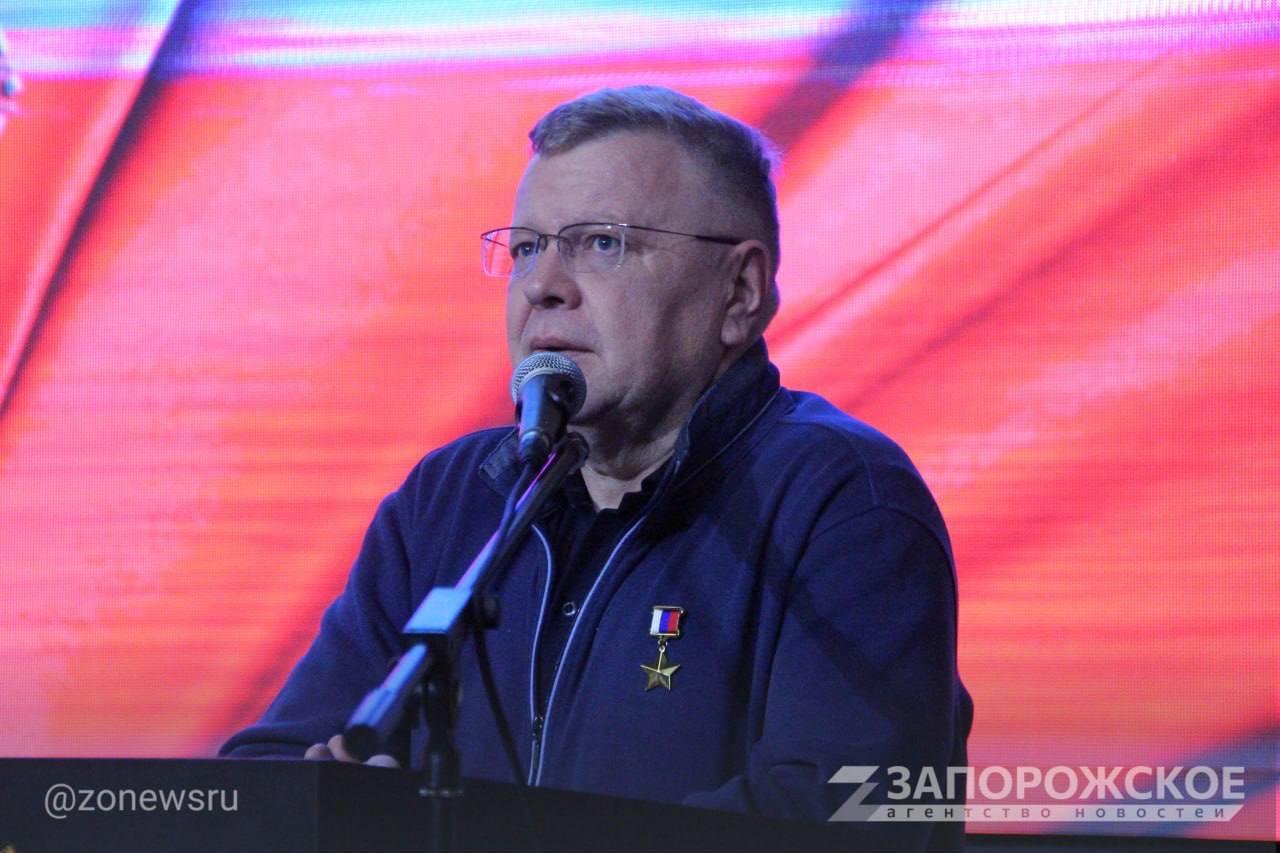 В Мелитополе наградили участников конкурса ко Дню космонавтики В Мелитополе наградили участников конкурса ко Дню космонавтики