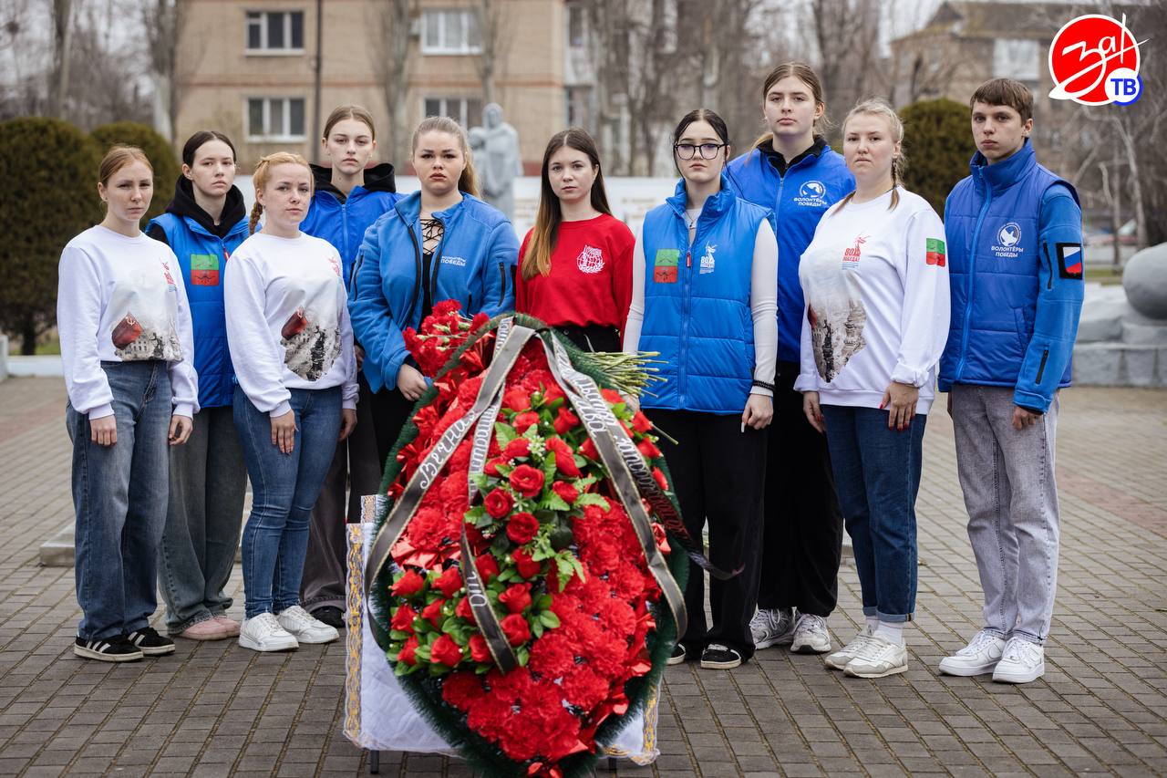 Впервые в Запорожской области состоялась торжественная передача останков красноармейца родным Впервые в Запорожской области состоялась торжественная передача останков красноармейца родным