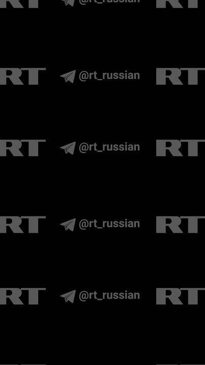 «Бабулечку вытаскиваем. Давай, братик, аккуратнее»