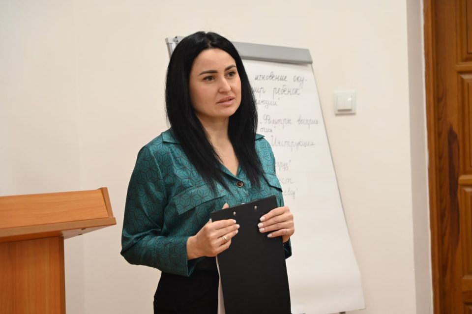 ����� ������-������ �������� ��-���������� ������ �� ���: ������ � ��� � �������� � ���� ��. �.�. ��������