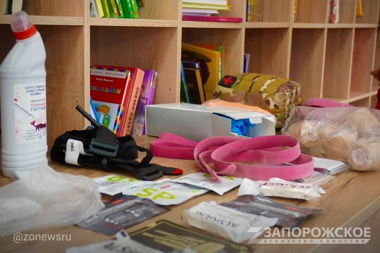 Молодежь провела для жителей Мелитополя мастер-класс по тактической медицине Молодежь провела для жителей Мелитополя мастер-класс по тактической медицине