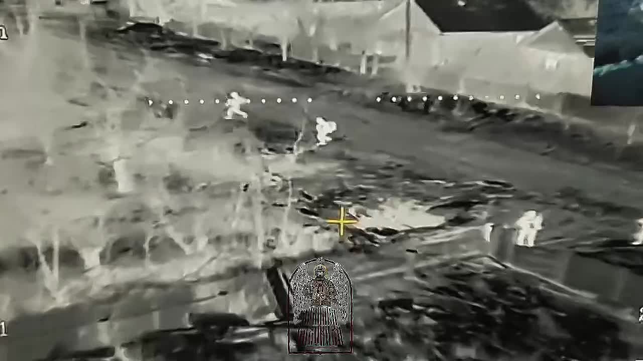 Противник предпринял попытку контрнаступления, воспользовавшись погодными условиями, на участках Гришино — Покровск и Водянское — Родинское