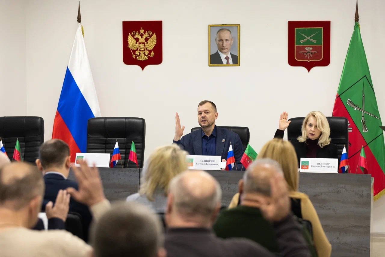 Евгений Балицкий: Провёл заседание Правительства Запорожской области, на котором рассмотрели вопросы социально-экономического развития региона, соблюдения социальных гарантий для жителей области, вопросы здравоохранения и... Евгений Балицкий: Провёл заседание Правительства Запорожской области, на котором рассмотрели вопросы социально-экономического развития региона, соблюдения социальных гарантий для жителей области, вопросы здравоохранения и...