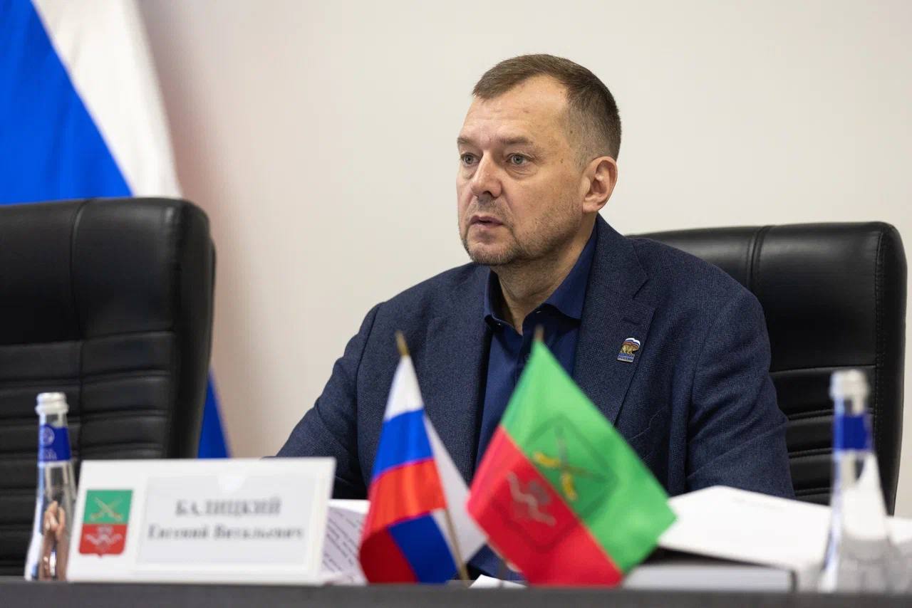 Евгений Балицкий: Провёл заседание Правительства Запорожской области, на котором рассмотрели вопросы социально-экономического развития региона, соблюдения социальных гарантий для жителей области, вопросы здравоохранения и...