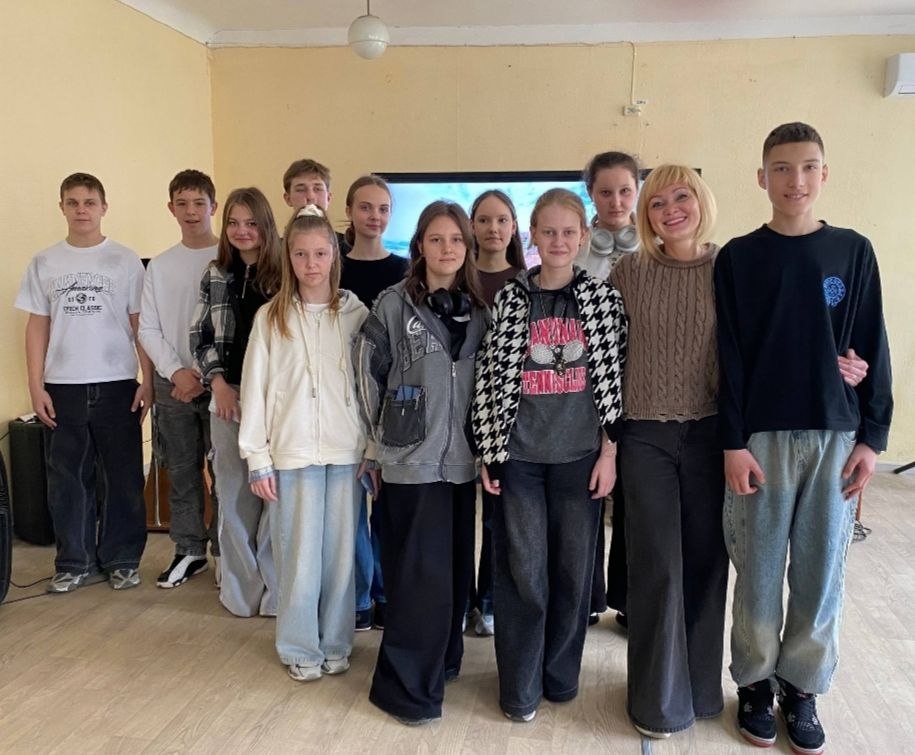 Вам знаком Книжкин дом? А вот ученики СОШ №11 теперь знают о нём всё! Вам знаком Книжкин дом? А вот ученики СОШ №11 теперь знают о нём всё!