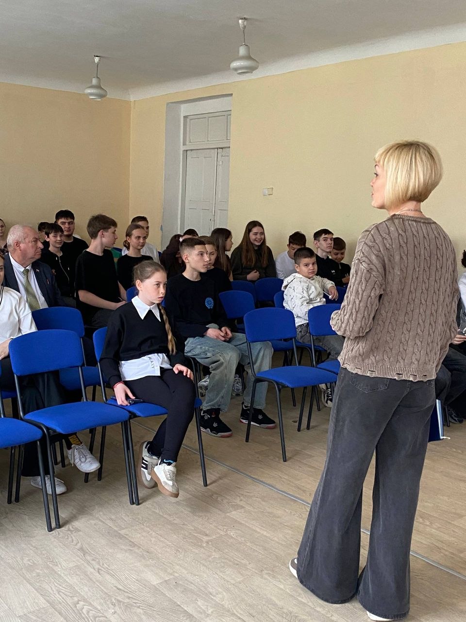 Вам знаком Книжкин дом? А вот ученики СОШ №11 теперь знают о нём всё! Вам знаком Книжкин дом? А вот ученики СОШ №11 теперь знают о нём всё!