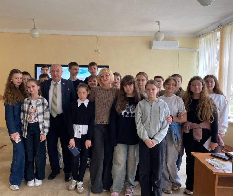 Вам знаком Книжкин дом? А вот ученики СОШ №11 теперь знают о нём всё!