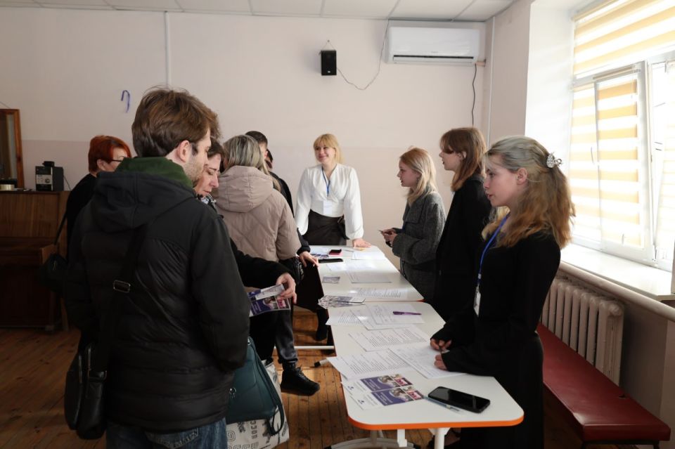 ���� �������� ������ � �������������� �������� �������� � �������� � �������� ������� � �����������