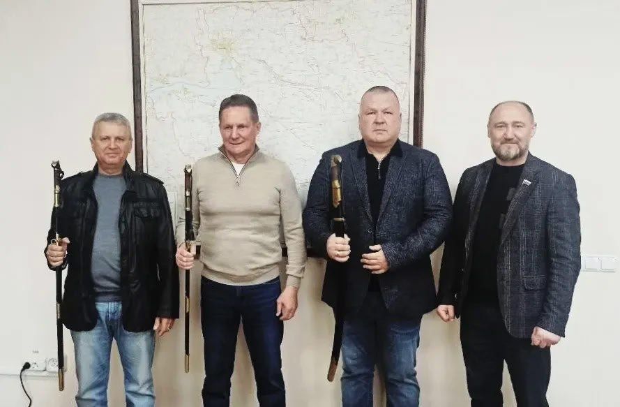 ������ �����������: ���������� ������� ������� � ������ ������������ ������������ ������������� ���������� �������, ������������� ������� ��������� � ����������� ������� �������� ���������� � ������������ ������������...