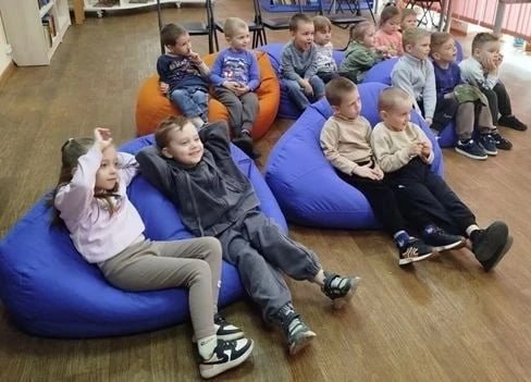 В Токмакской центральной детской библиотеке состоялось очередное заседание мульти-клуба «Сказочный экран» В Токмакской центральной детской библиотеке состоялось очередное заседание мульти-клуба «Сказочный экран»