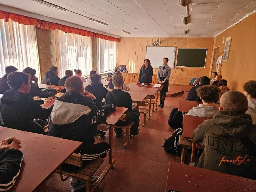 Сотрудники Бердянского филиала УИИ и ОПДН провели «День профилактики» для школьников